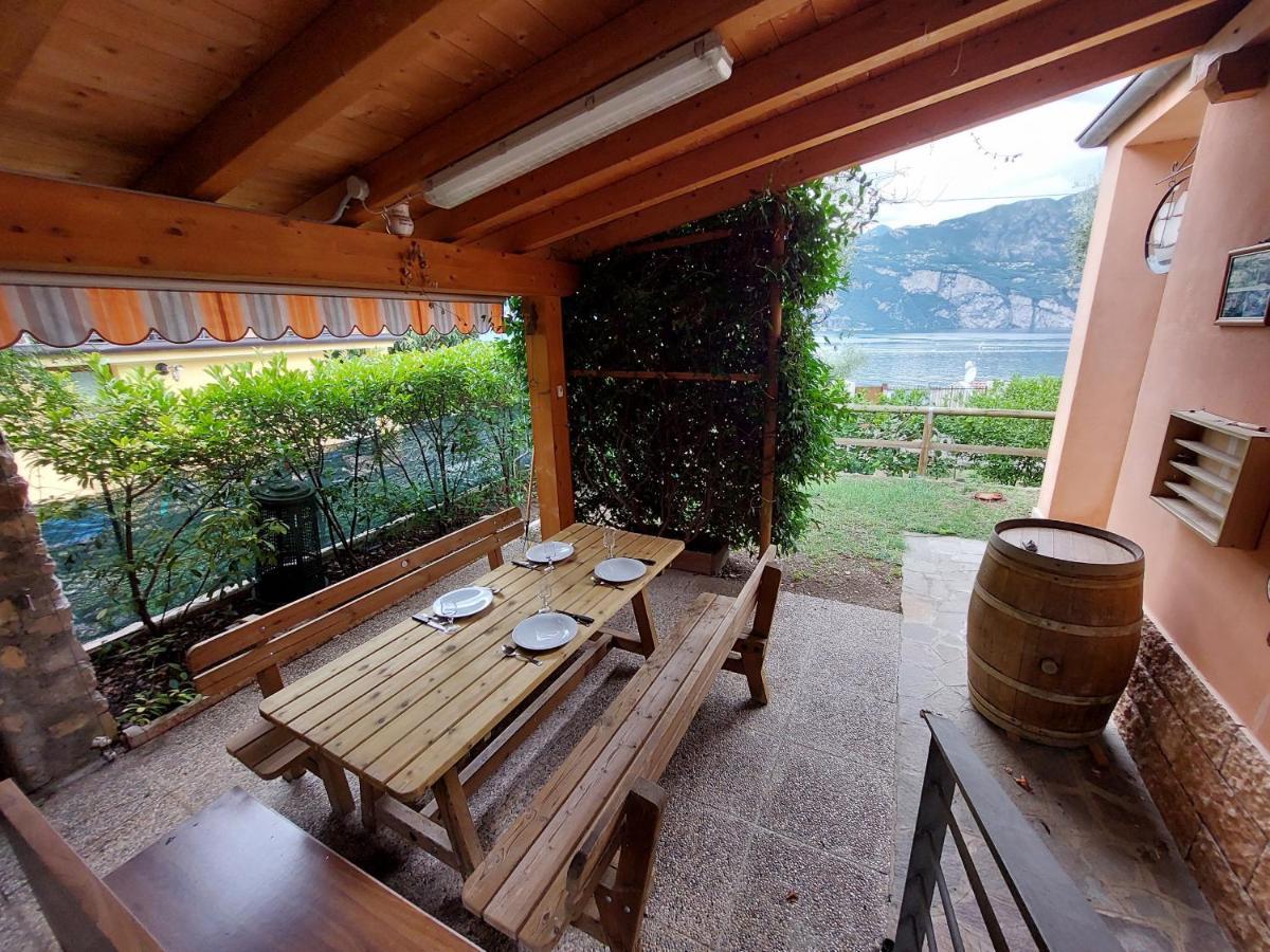 Вилла Casa Graziella Мальчезине Экстерьер фото